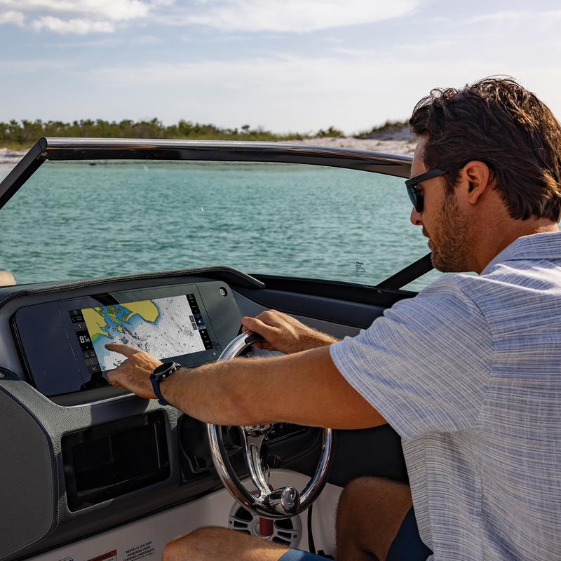 GPS till båt från SeaSea Båttillbehör - avancerad navigering för trygg och säker båtfärd.